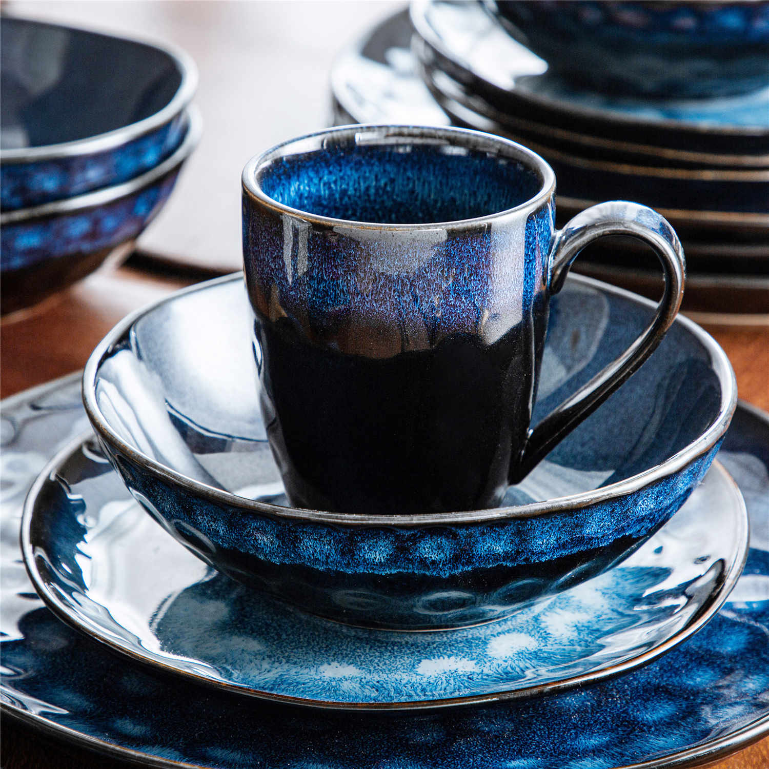 Starry 16 Piece Dinnerware Set